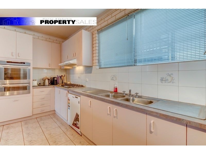 4 Smallburn Avenue, Newborough VIC 3825