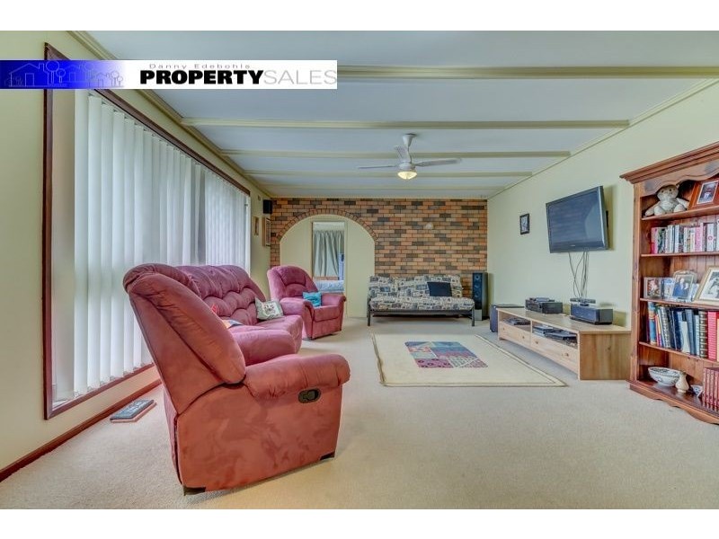 4 Smallburn Avenue, Newborough VIC 3825