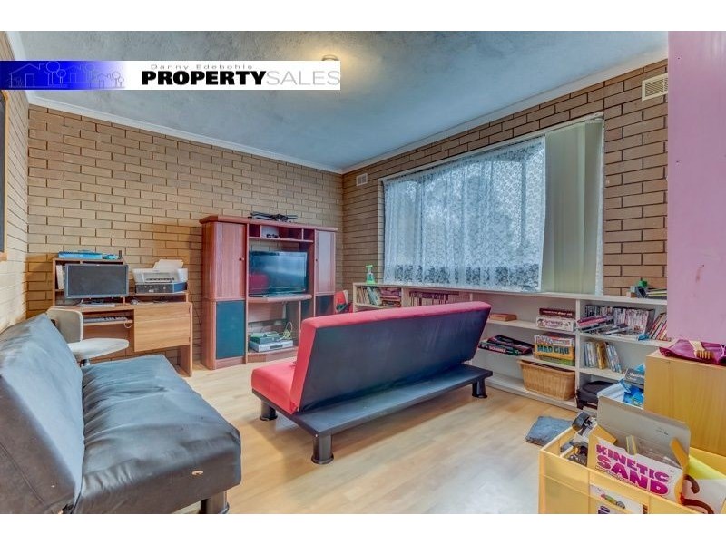 4 Smallburn Avenue, Newborough VIC 3825