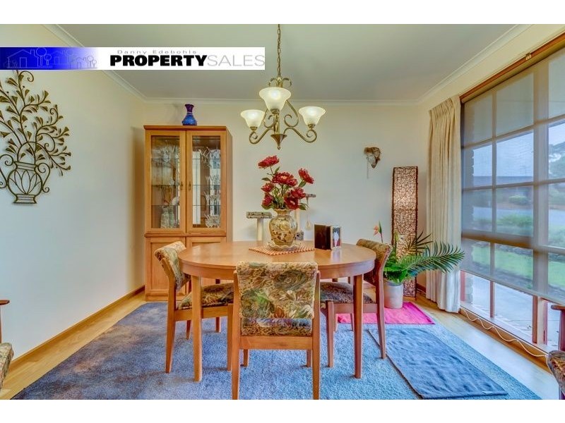 15 Scorpio Drive, Moe VIC 3825