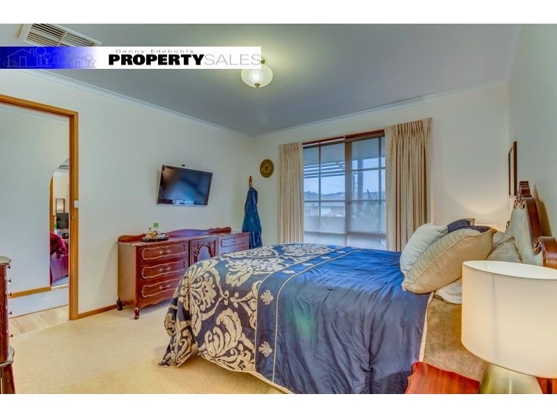 15 Scorpio Drive, Moe VIC 3825