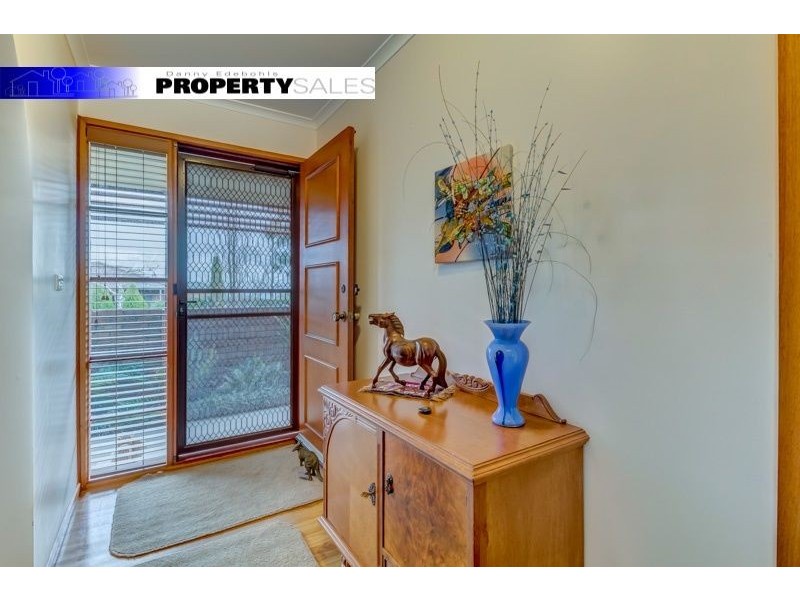 15 Scorpio Drive, Moe VIC 3825