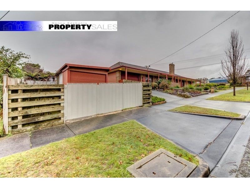 15 Scorpio Drive, Moe VIC 3825
