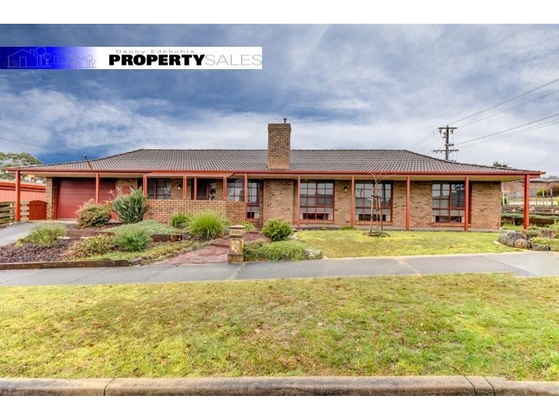 15 Scorpio Drive, Moe VIC 3825