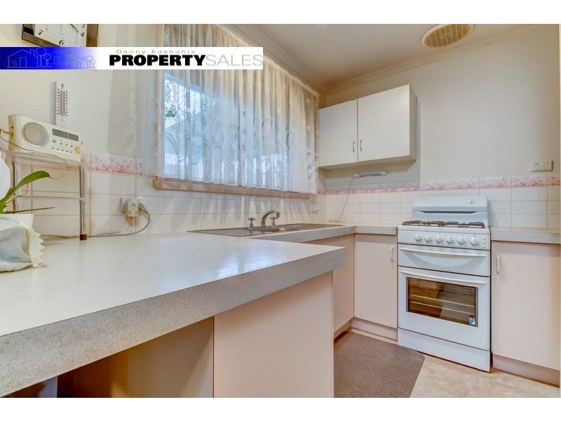 2/1B Mena Street, Moe VIC 3825