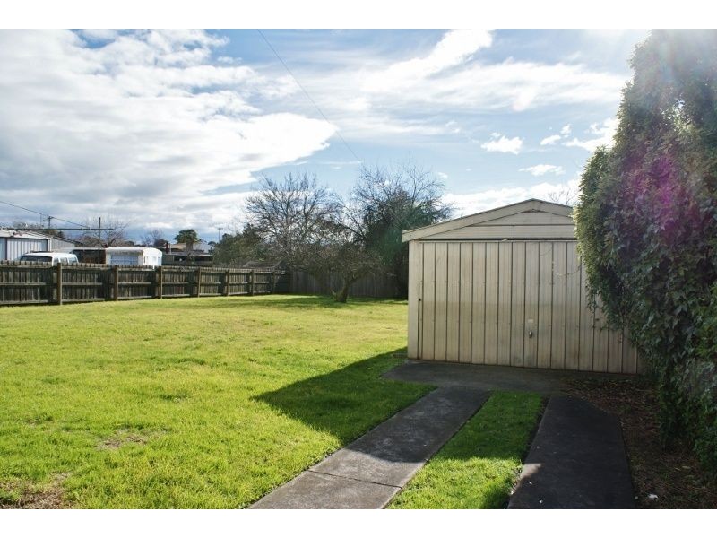 32 Newark Avenue, Newborough VIC 3825