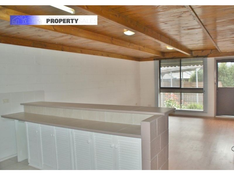 1/1 March Street, Newborough VIC 3825