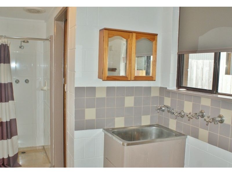 1/1 March Street, Newborough VIC 3825