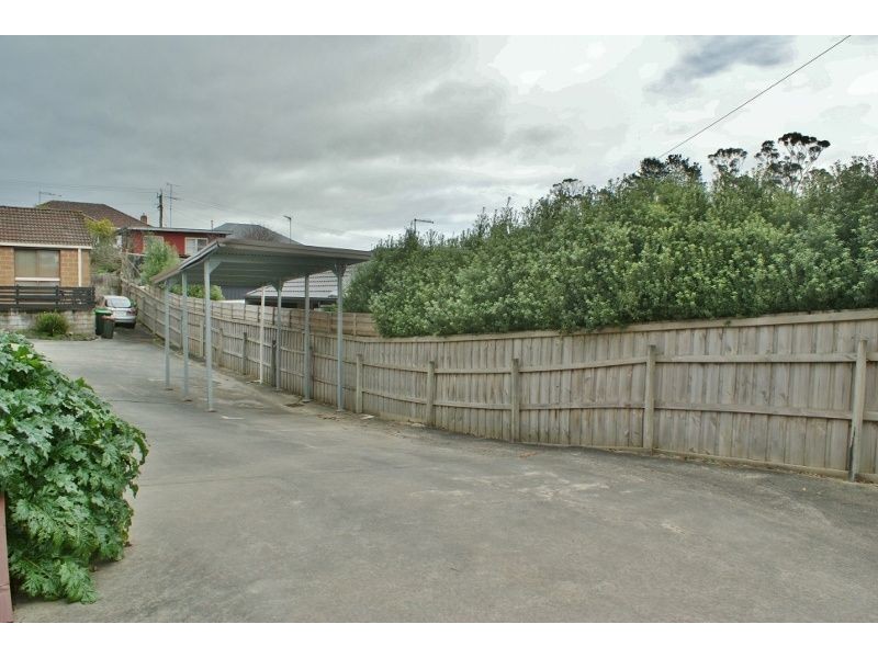 1/1 March Street, Newborough VIC 3825