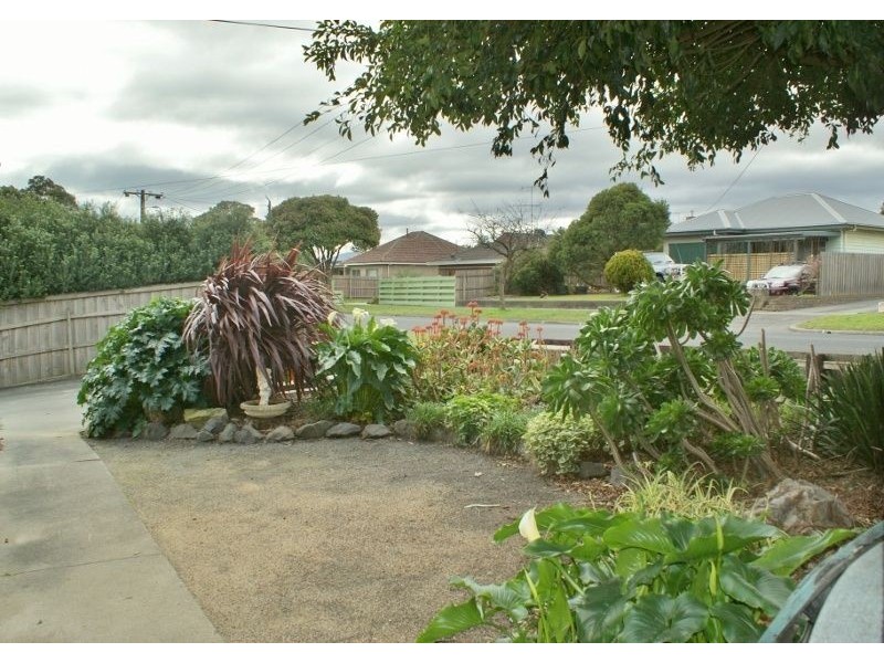 1/1 March Street, Newborough VIC 3825