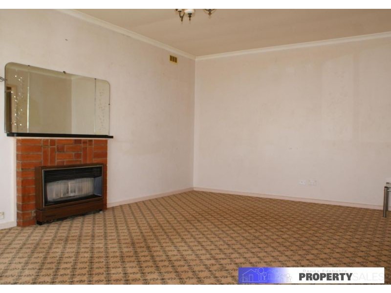 15 Childers Street, Newborough VIC 3825