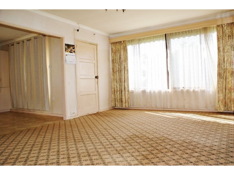 15 Childers Street, Newborough VIC 3825