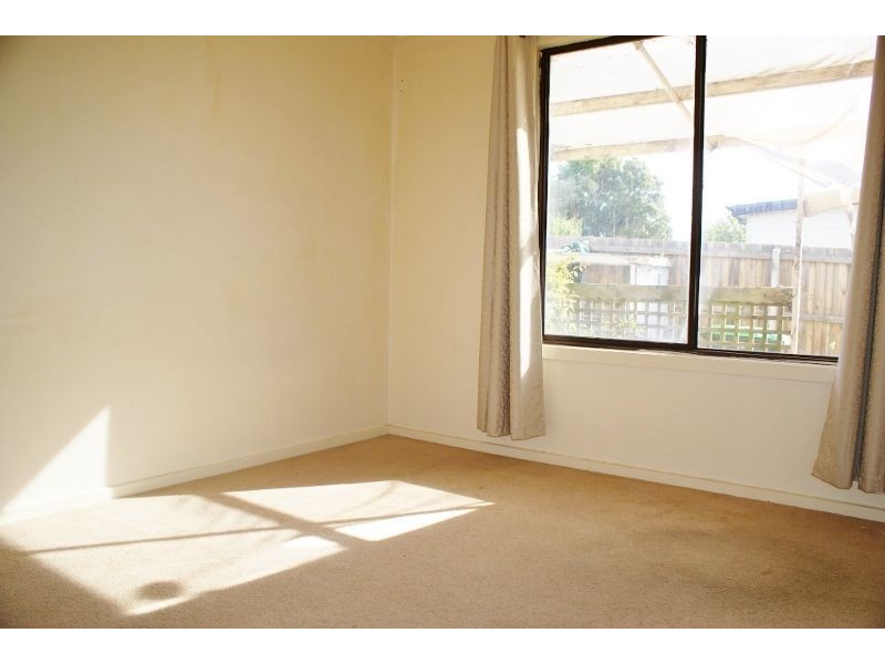 15 Childers Street, Newborough VIC 3825