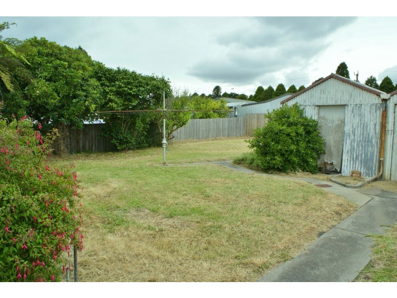 15 Childers Street, Newborough VIC 3825