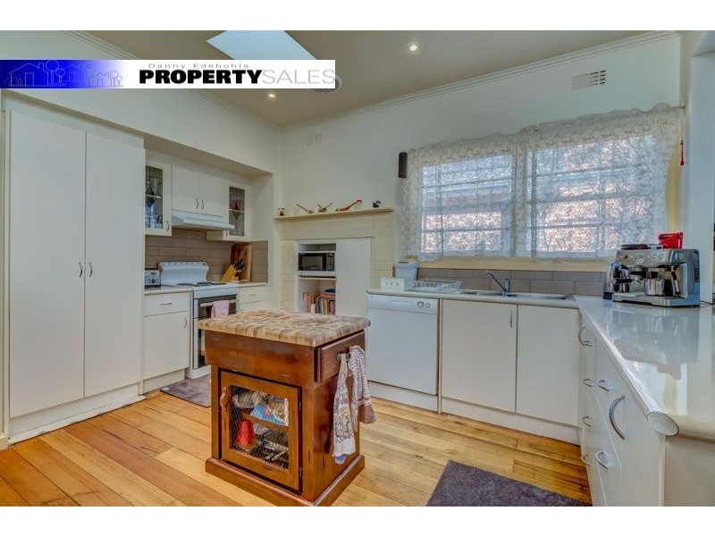 10 Rutland Street, Newborough VIC 3825