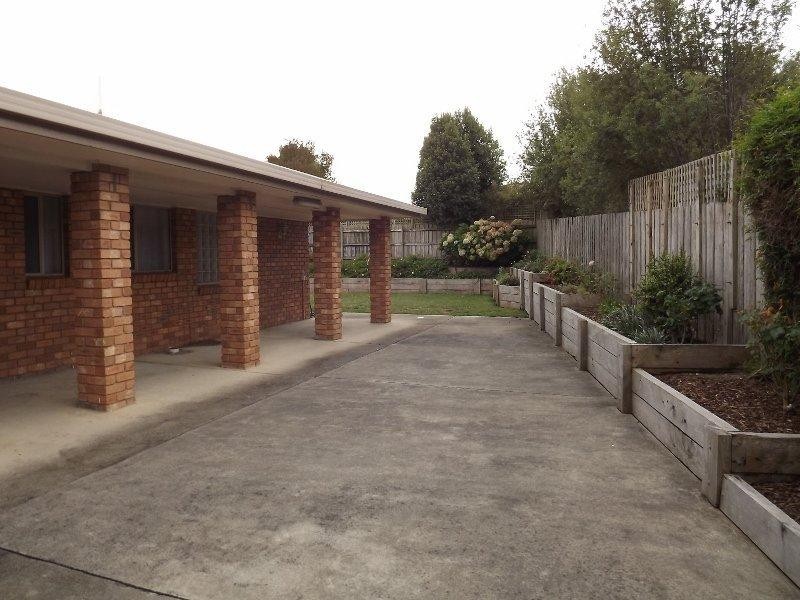 106 Southwell Avenue, Newborough VIC 3825