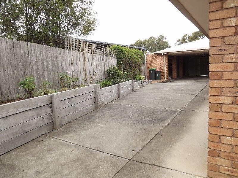 106 Southwell Avenue, Newborough VIC 3825