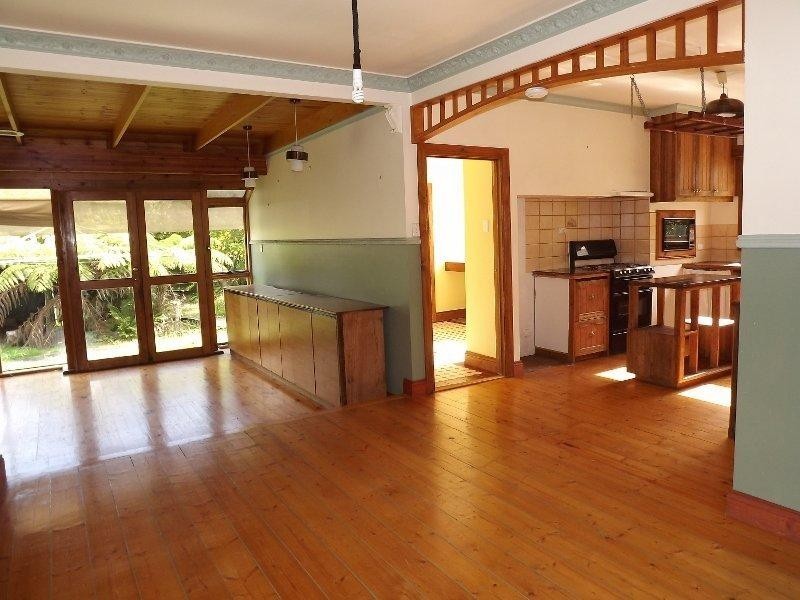 18 Gladstone St, Moe VIC 3825