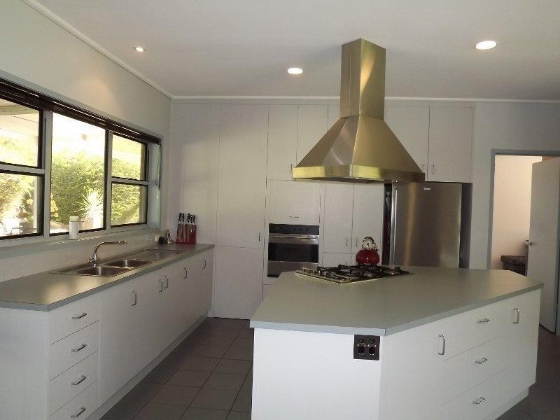 27 Matthew Court, Moe South VIC 3825