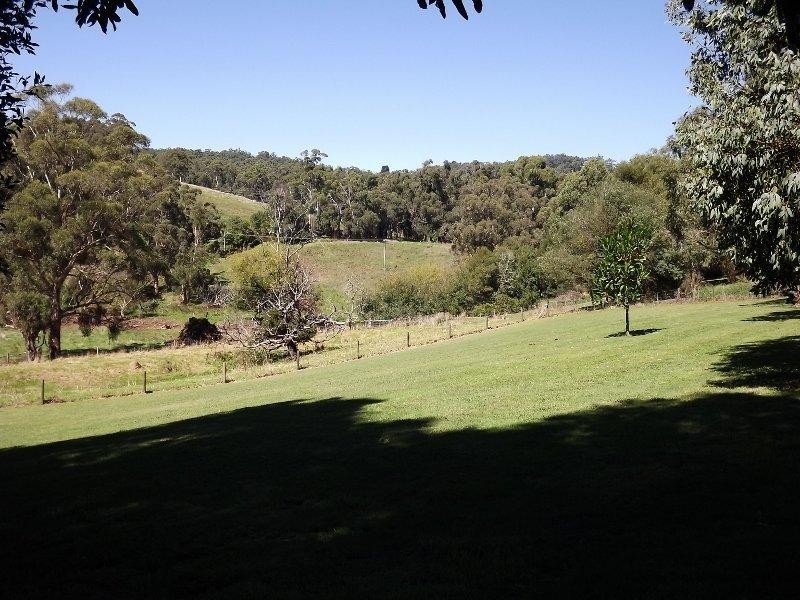 27 Matthew Court, Moe South VIC 3825