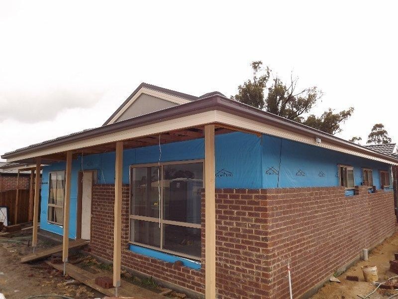 49 Sweetwater Place, Moe VIC 3825