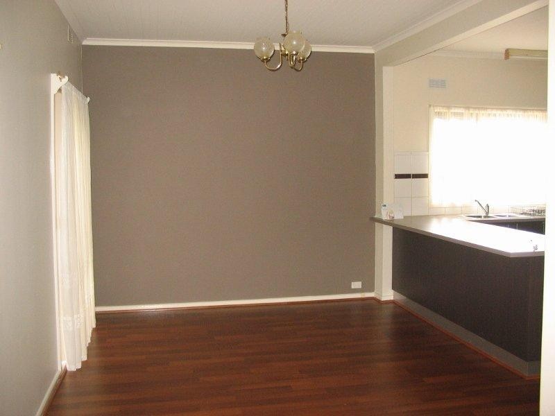 9 Staff Street, Moe VIC 3825