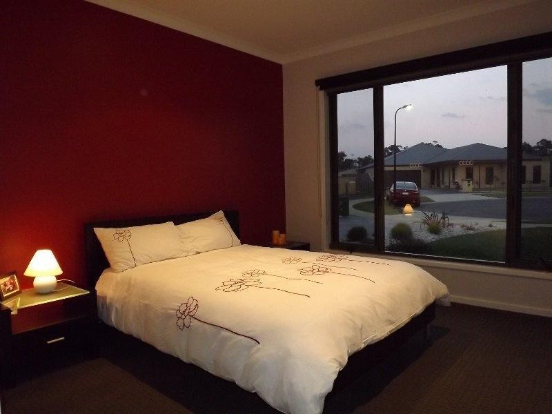 5 Robin Close, Newborough VIC 3825