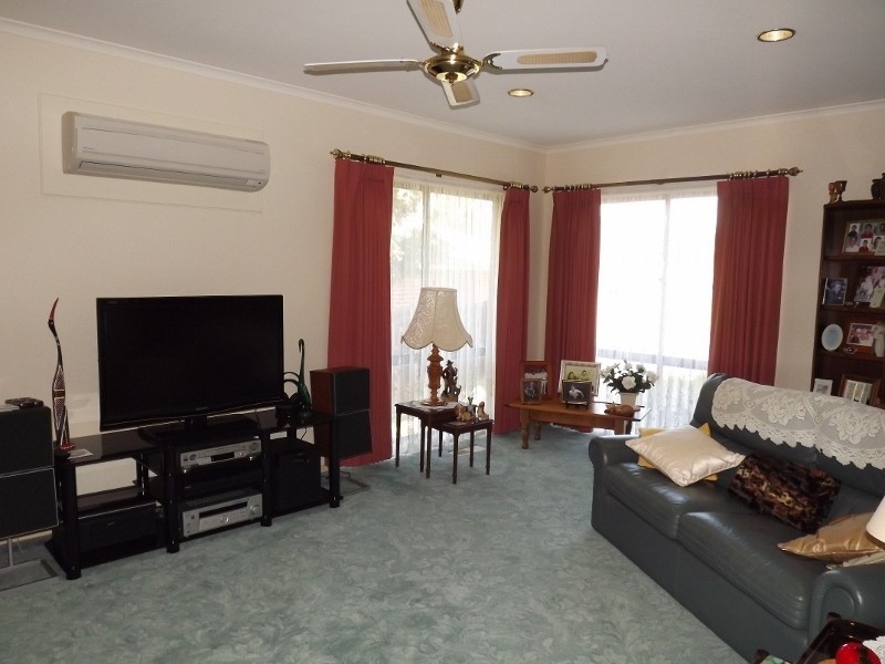 13 Wirrana Drive, Moe VIC 3825