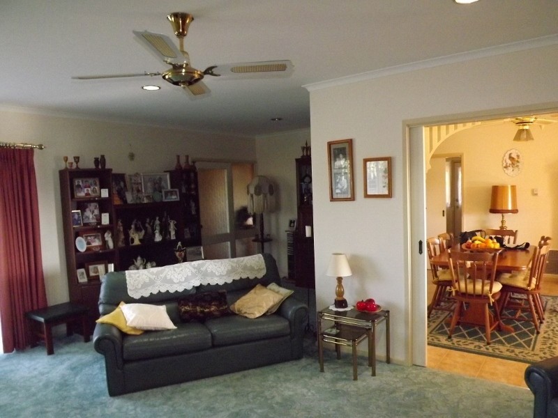 13 Wirrana Drive, Moe VIC 3825