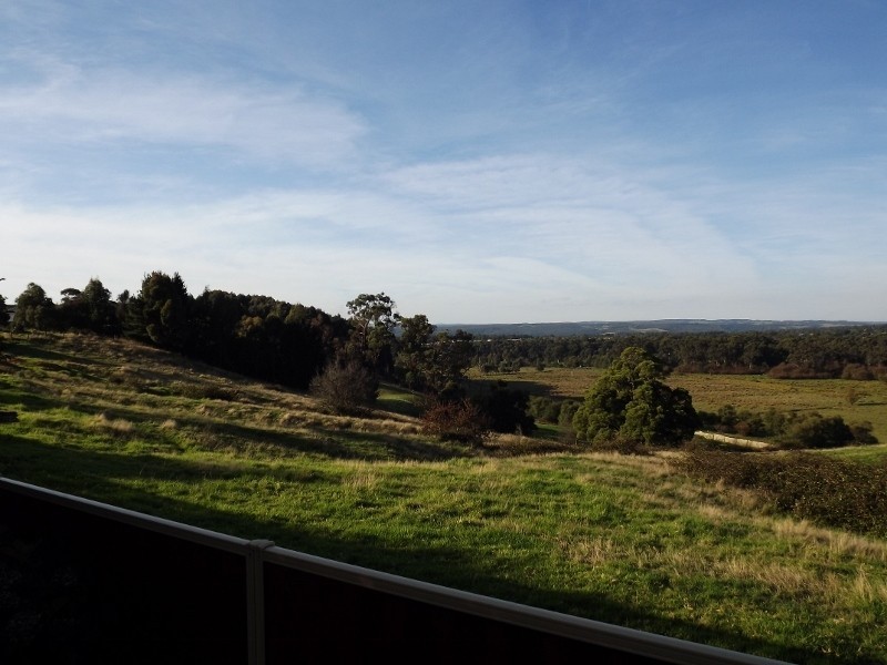 13 Wirrana Drive, Moe VIC 3825