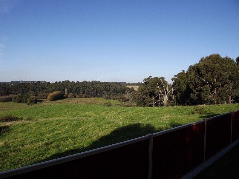 13 Wirrana Drive, Moe VIC 3825