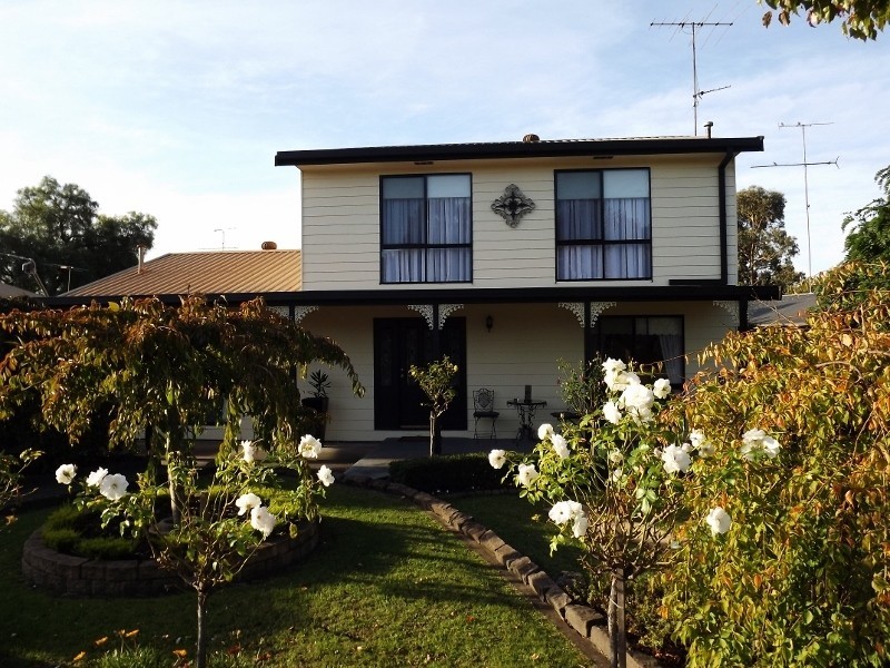 4 Koornalla Street, Newborough VIC 3825