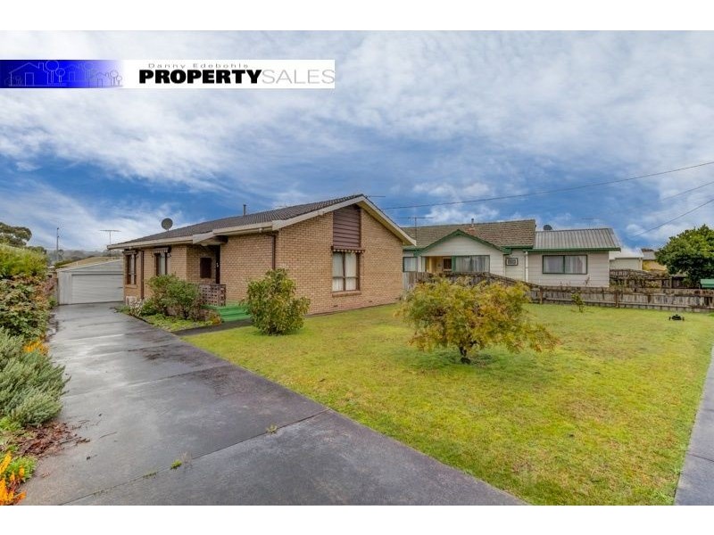 11 Tresswell Avenue, Newborough VIC 3825
