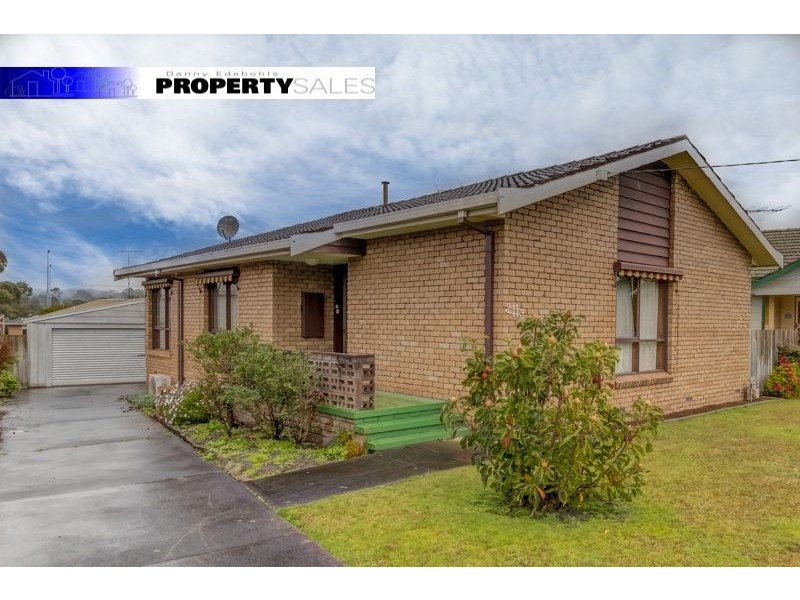 11 Tresswell Avenue, Newborough VIC 3825