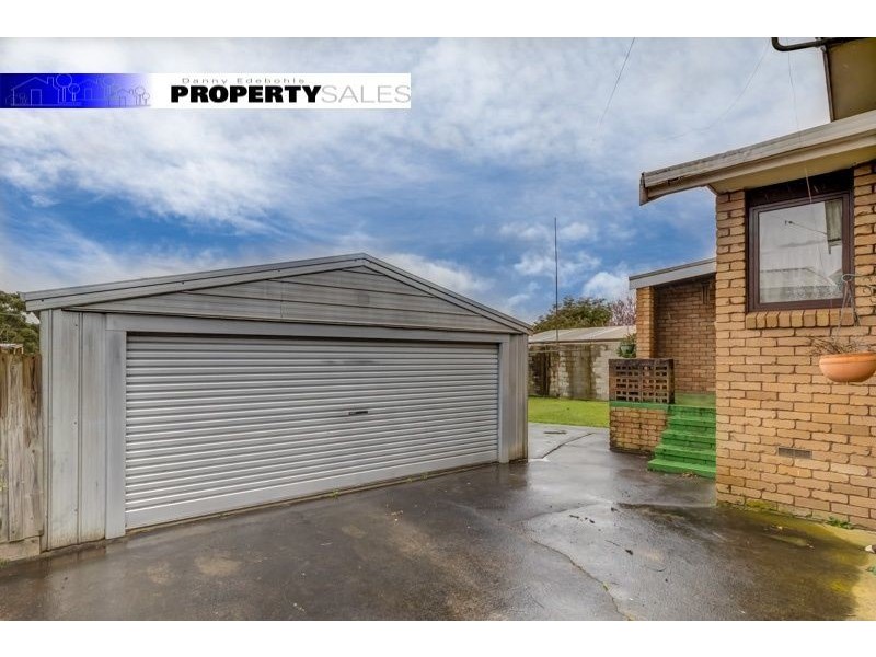 11 Tresswell Avenue, Newborough VIC 3825