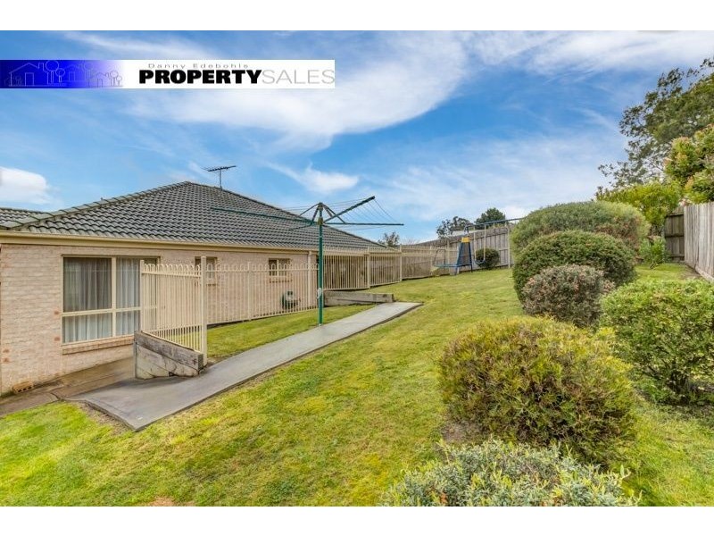 10 Varcoe Court, Newborough VIC 3825