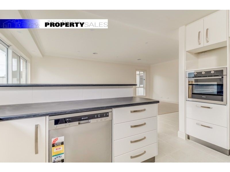 2/21 High Street, Moe VIC 3825