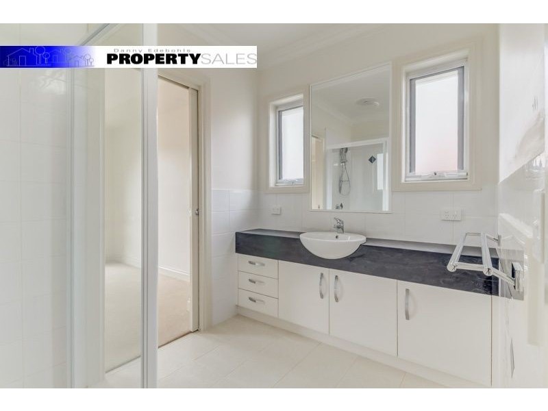 2/21 High Street, Moe VIC 3825