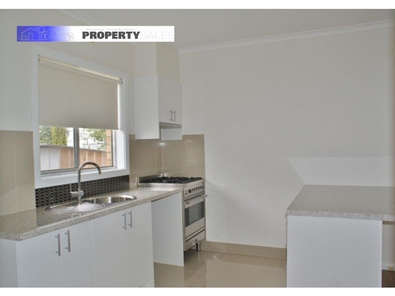 2/4 York Street, Moe VIC 3825