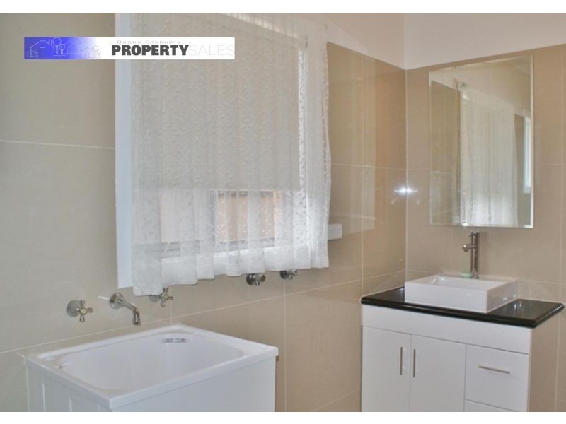 2/4 York Street, Moe VIC 3825