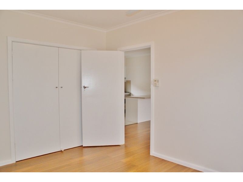 2/4 York Street, Moe VIC 3825