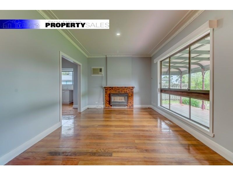 8 Old Sale Road, Moe VIC 3825
