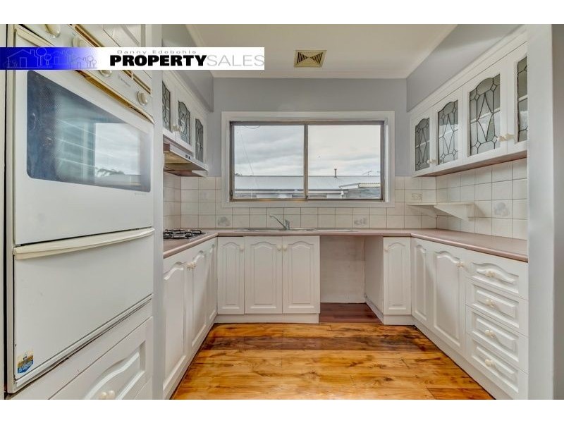 8 Old Sale Road, Moe VIC 3825