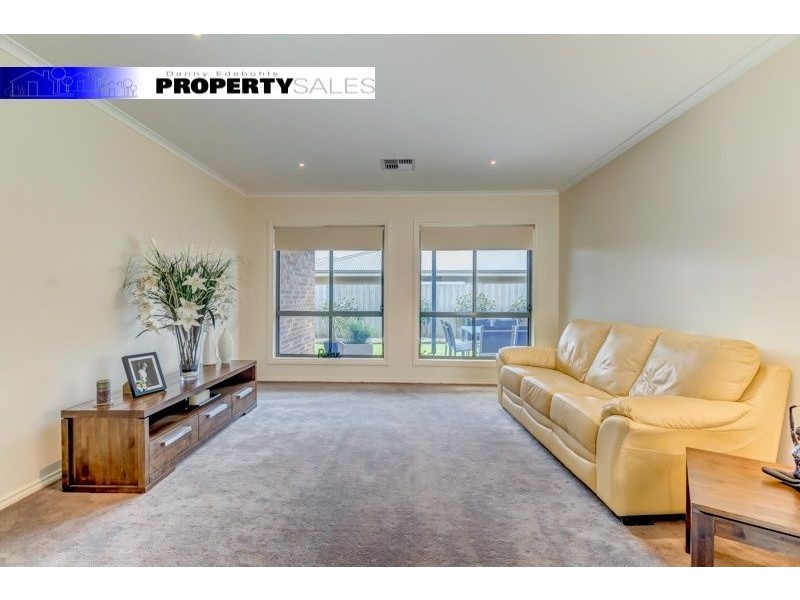 71 Watsons Road, Moe VIC 3825