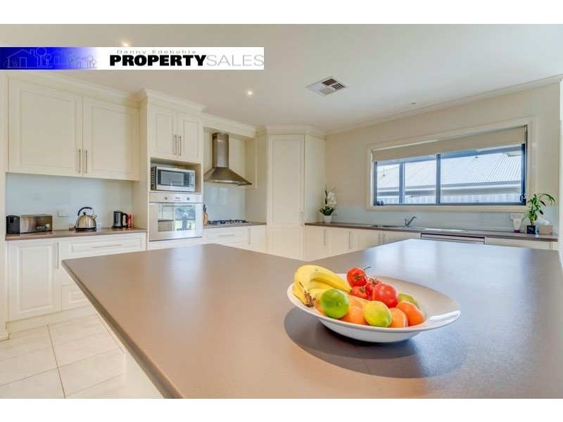 71 Watsons Road, Moe VIC 3825