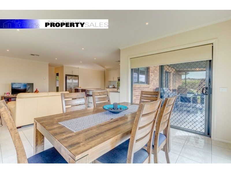 71 Watsons Road, Moe VIC 3825