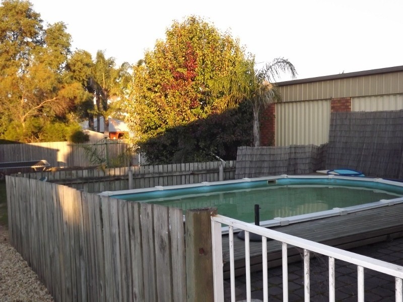 73 Coalville Road, Moe VIC 3825