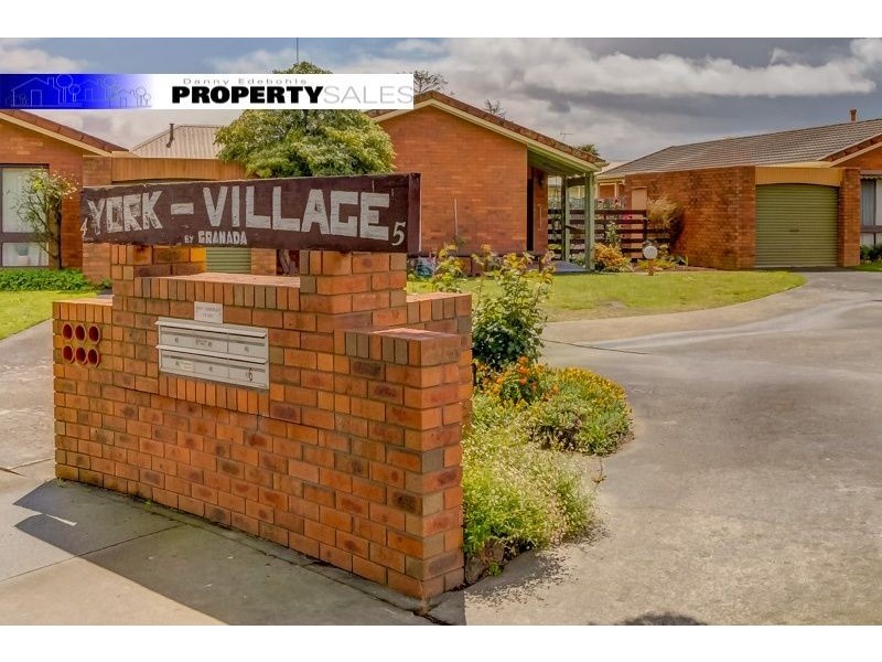 2/4-5 Baxter Court, Moe VIC 3825