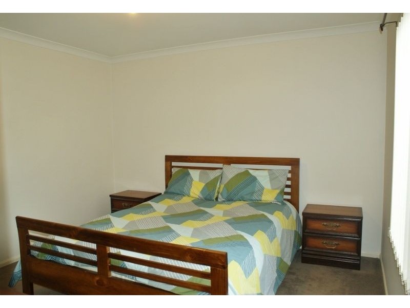 21 Dinwoodie Drive, Newborough VIC 3825