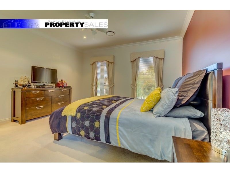 4 Shelton Street, Newborough VIC 3825